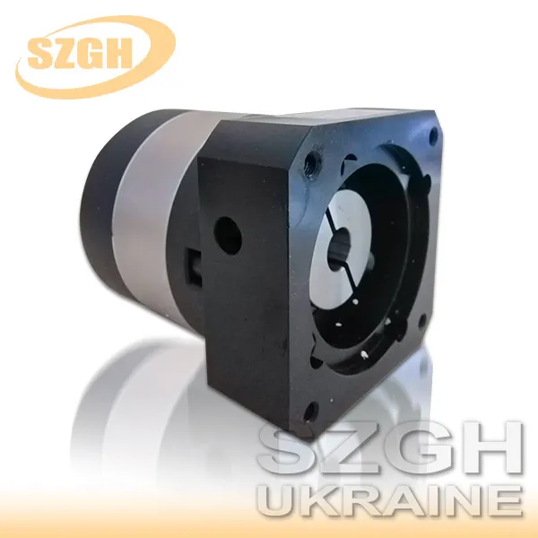 Планетарний редуктор ZE120-3-P2-S2_3:1