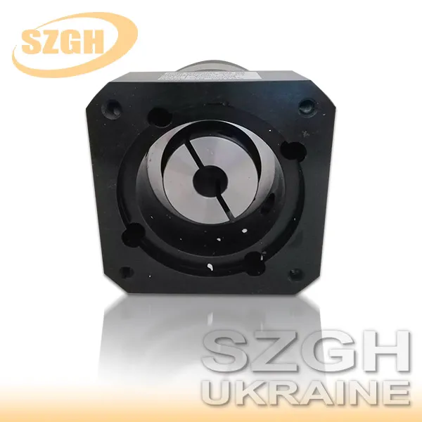 Планетарний редуктор ZE120-3-P2-S2_3:1