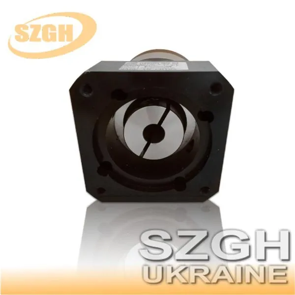 Планетарний редуктор ZE120-8-P2-S2_8:1 